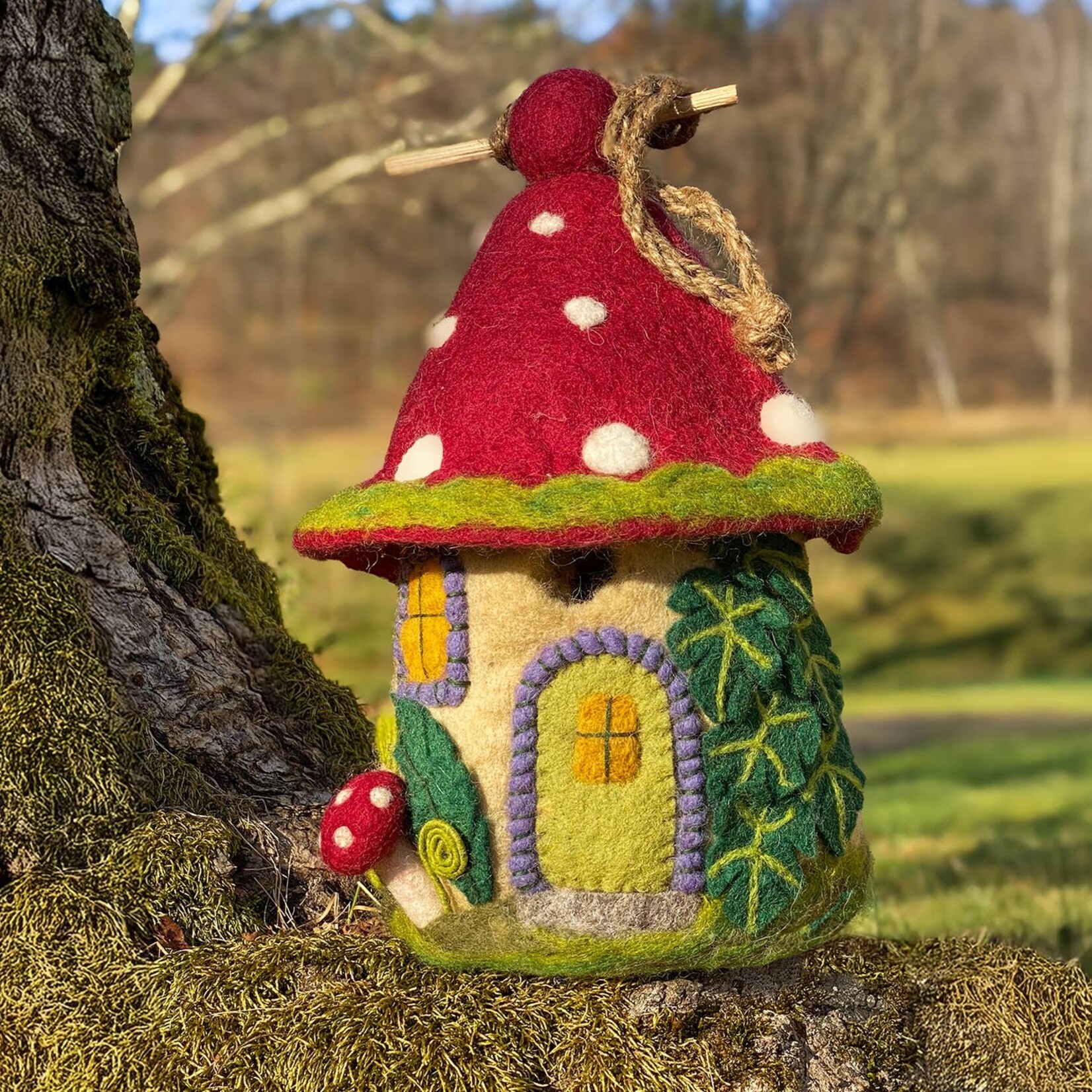DZI DZI Mossy Mushroom Birdhouse