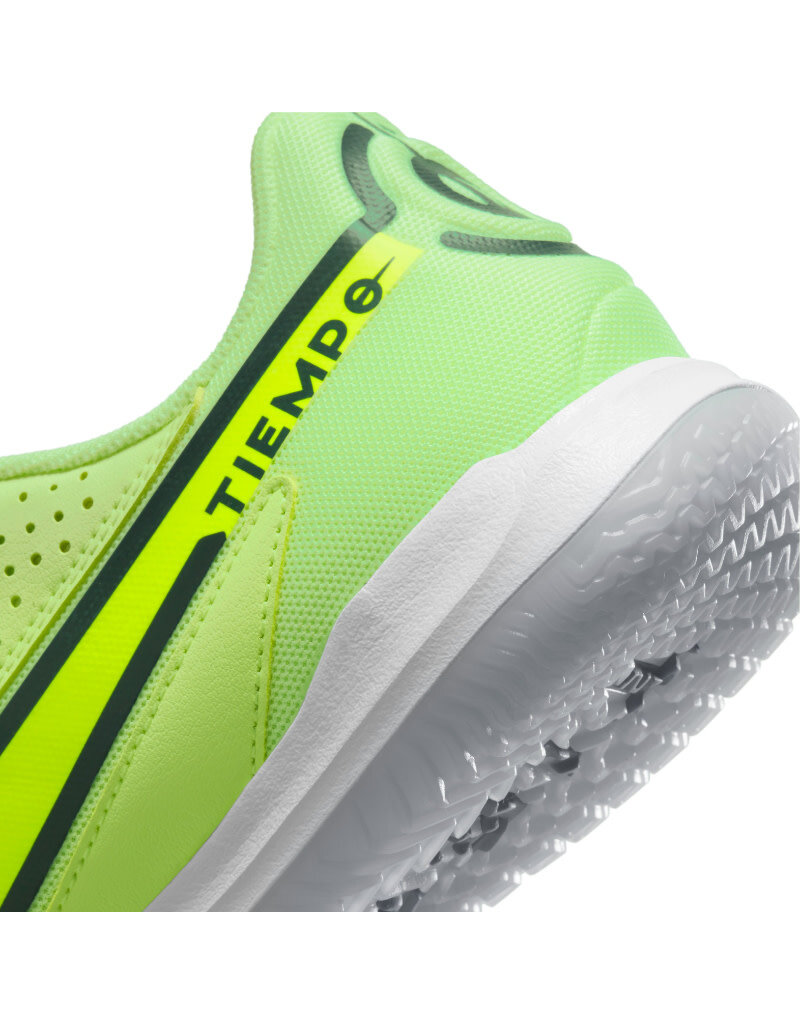 Nike Legend 9 Academy Ic- Lime Green/White