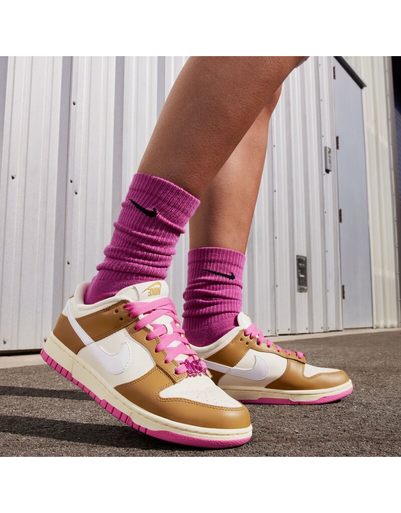 Nike W Nike Dunk Low Se- Bronzine/Pink