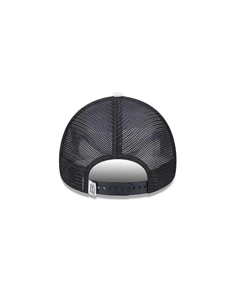 New Era Lt Trucker Bugbun- White/Black