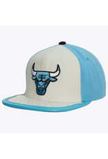 Mitchell & Ness Nba Day One Snapback Nba Bulls- White/Light Blue Mitchell & Ness Nba Day One Snapback Nba Bulls- White/Light Blue