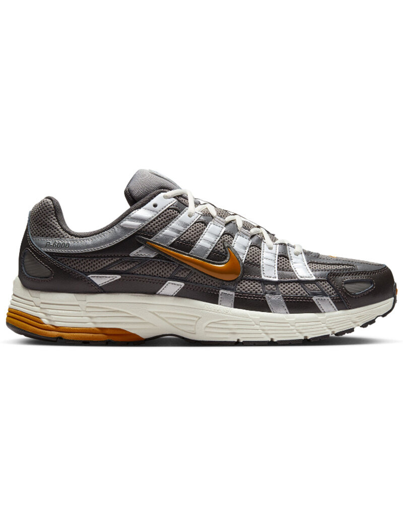 Nike Nike P-6000- White/Metalic Silver/Grey