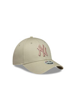 New Era 9Forty New York Yankees Cap- Beige/Light Pink