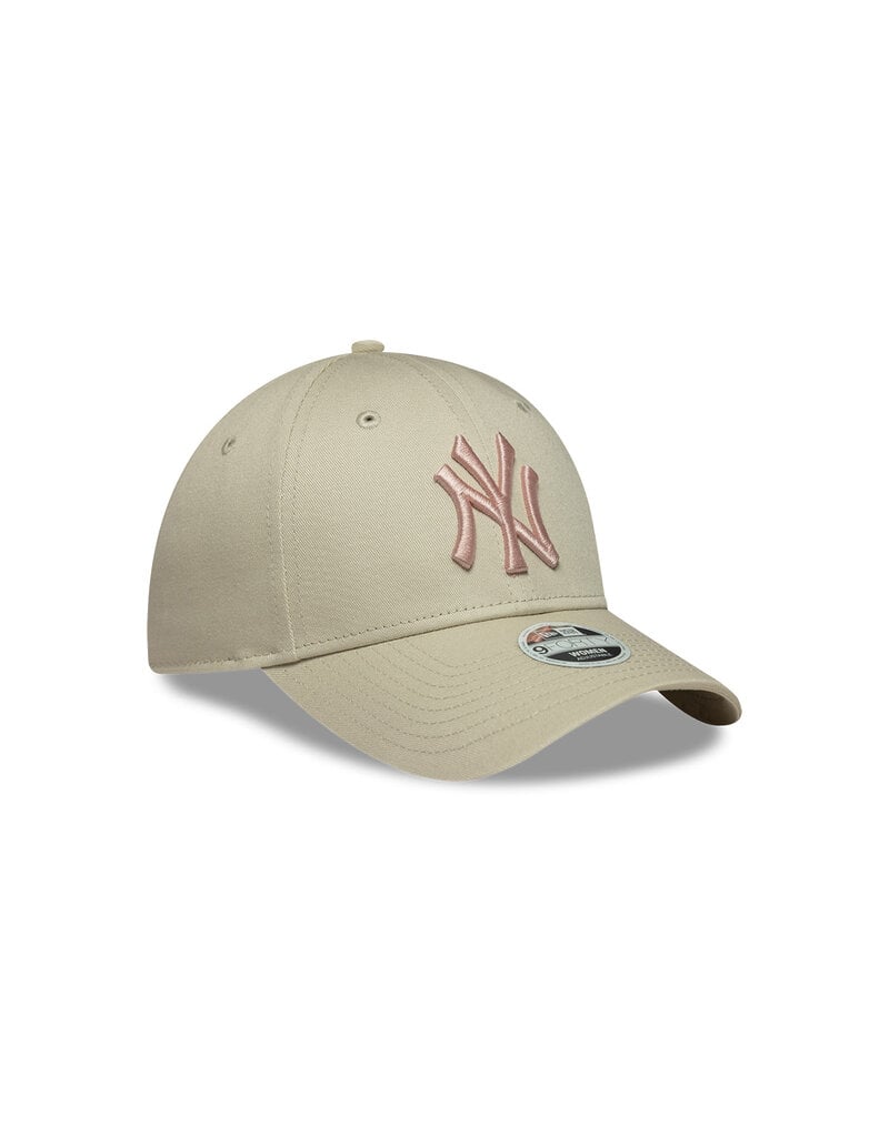 New Era 9Forty New York Yankees Cap- Beige/Light Pink