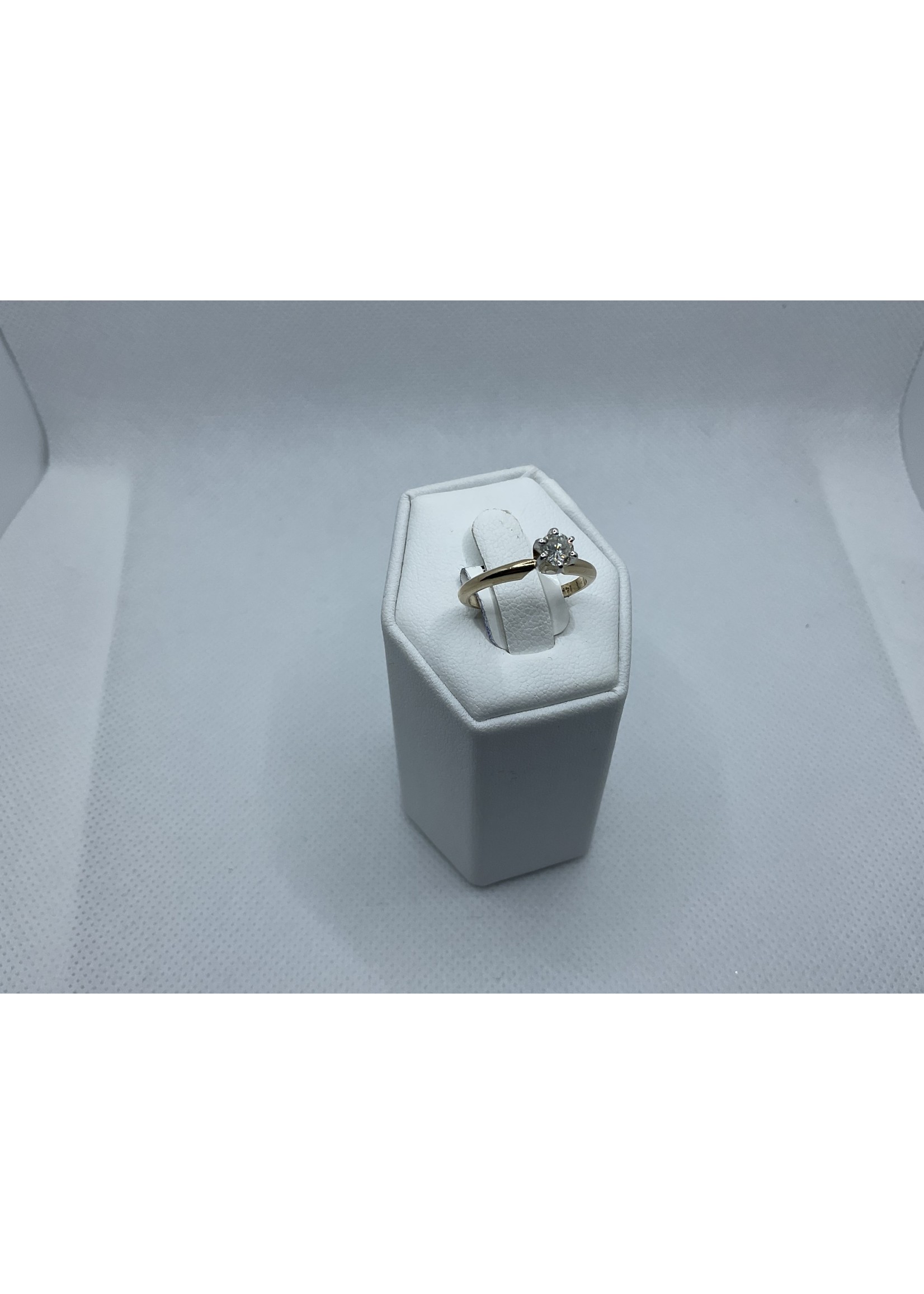 Jordans .33 ct Solitaire Ring