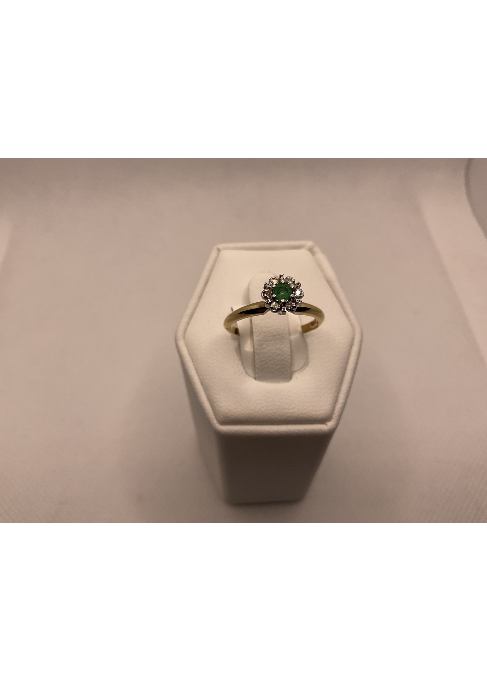 Jordans Tulip Ring Emerald May