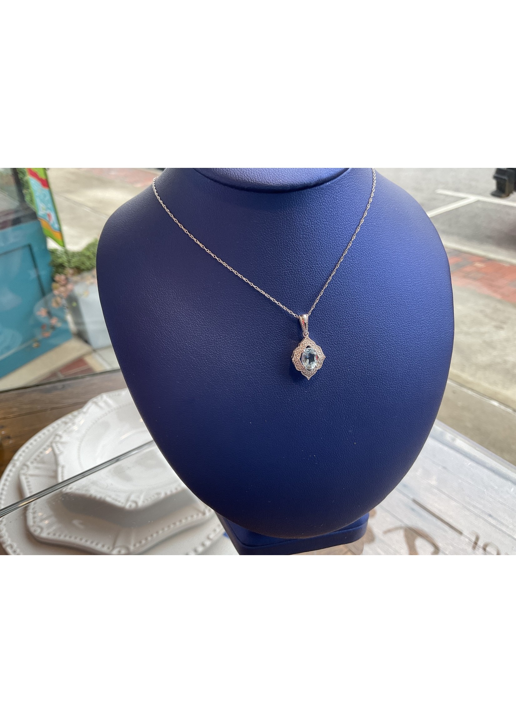 Jordans Aquamarine Diamond Pendant 10kwg