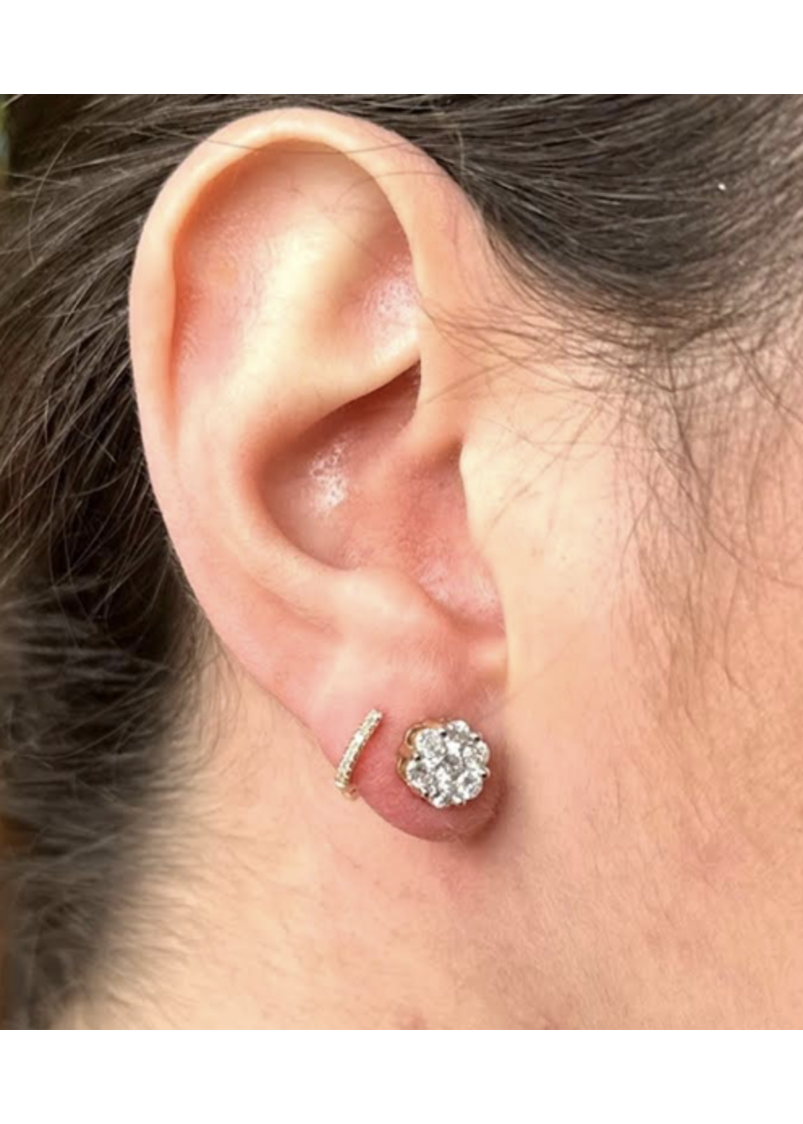 Jordans 14k .10cttw Mini Diamond Huggie Hoop