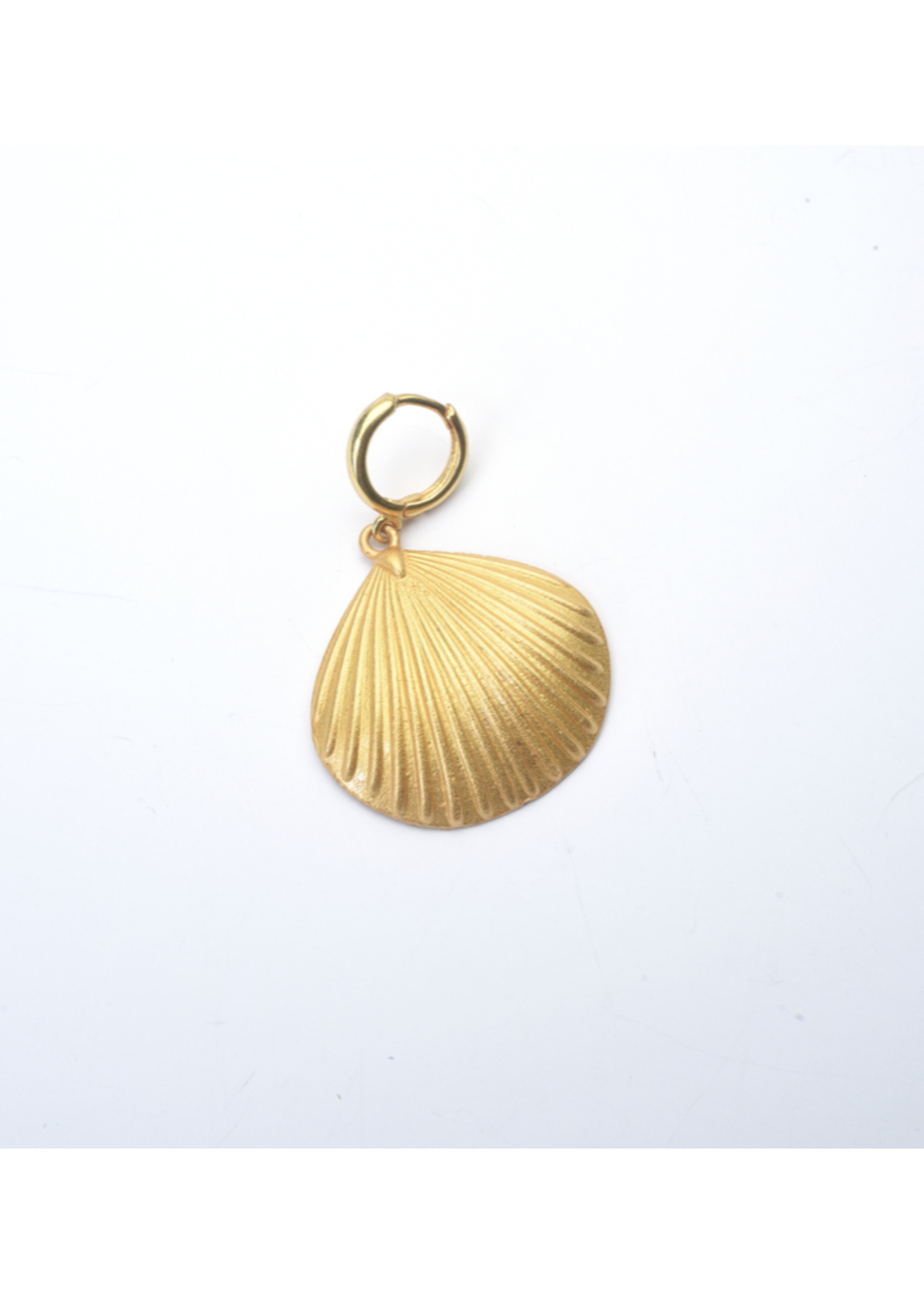 Wendy Perry Designs Flat Shell Charm