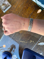 Jordans Jordans Signature Mini Cross Bracelet 14k .10