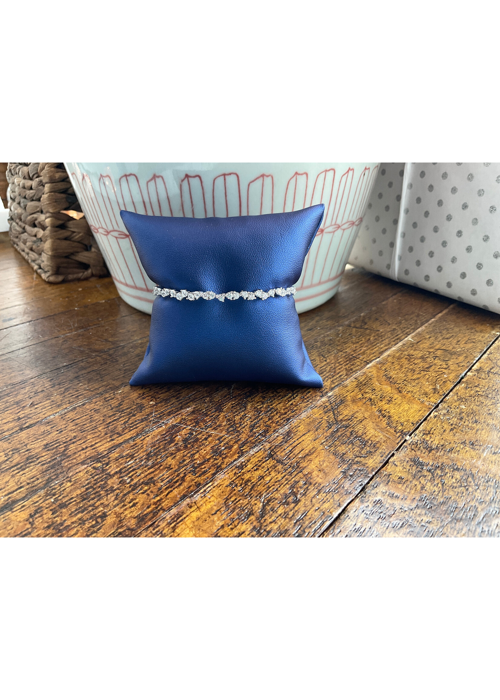 Jordans Sterling CZ Hook Bangle