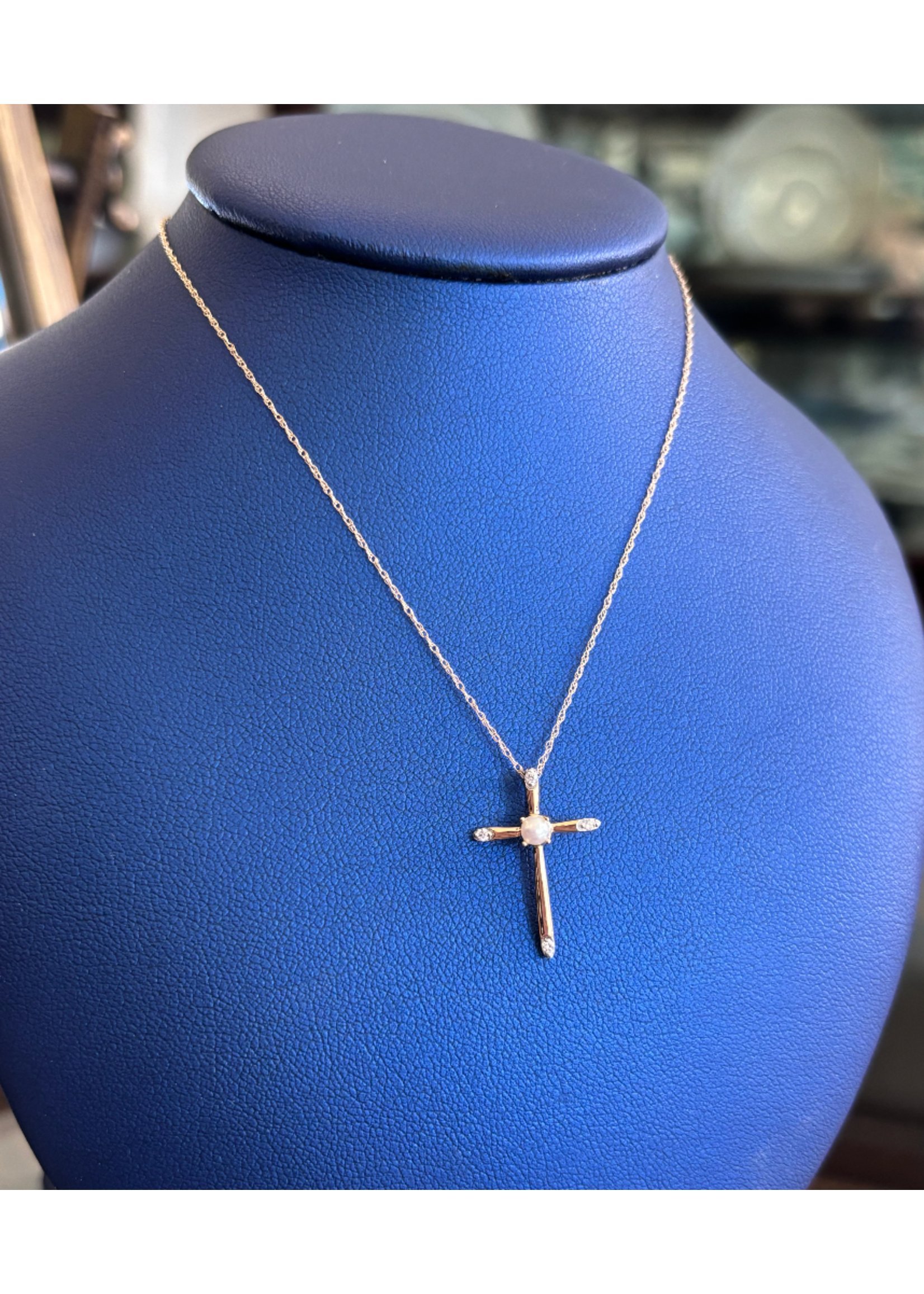 Jordans 10k Pearl and .04cttw Diamond Cross Necklace