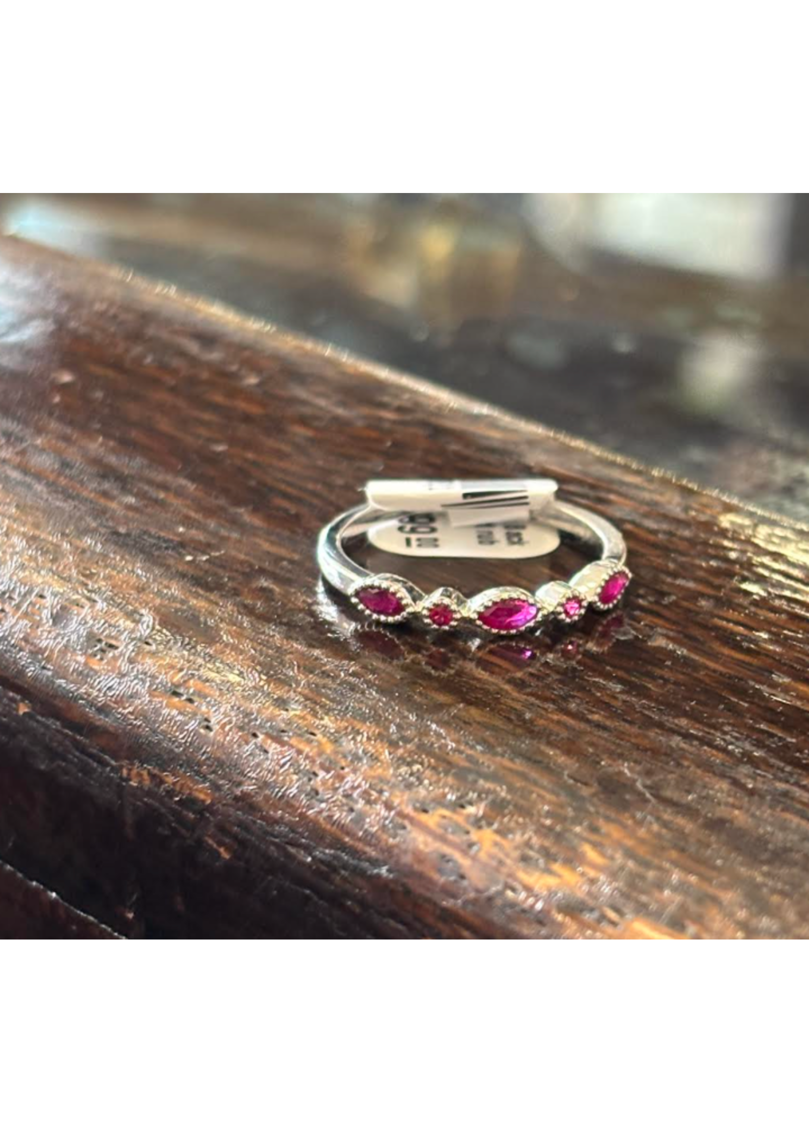 Jordans Ruby Stacking Back 10k white .40ct rub