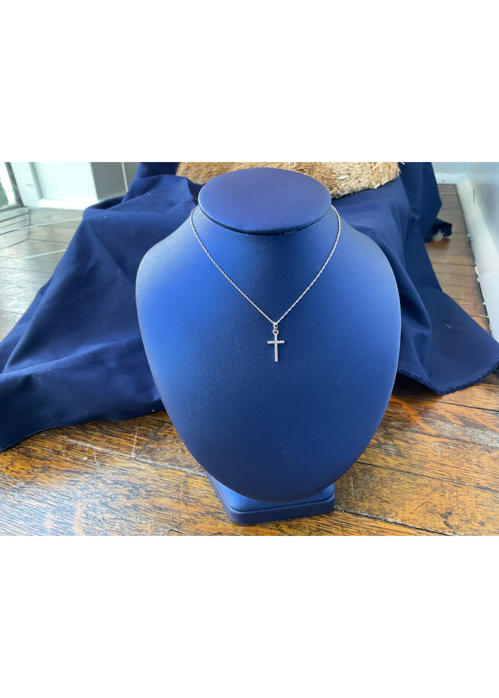 Jordans Blessings Diamond Cross 14k white 18in cable chain