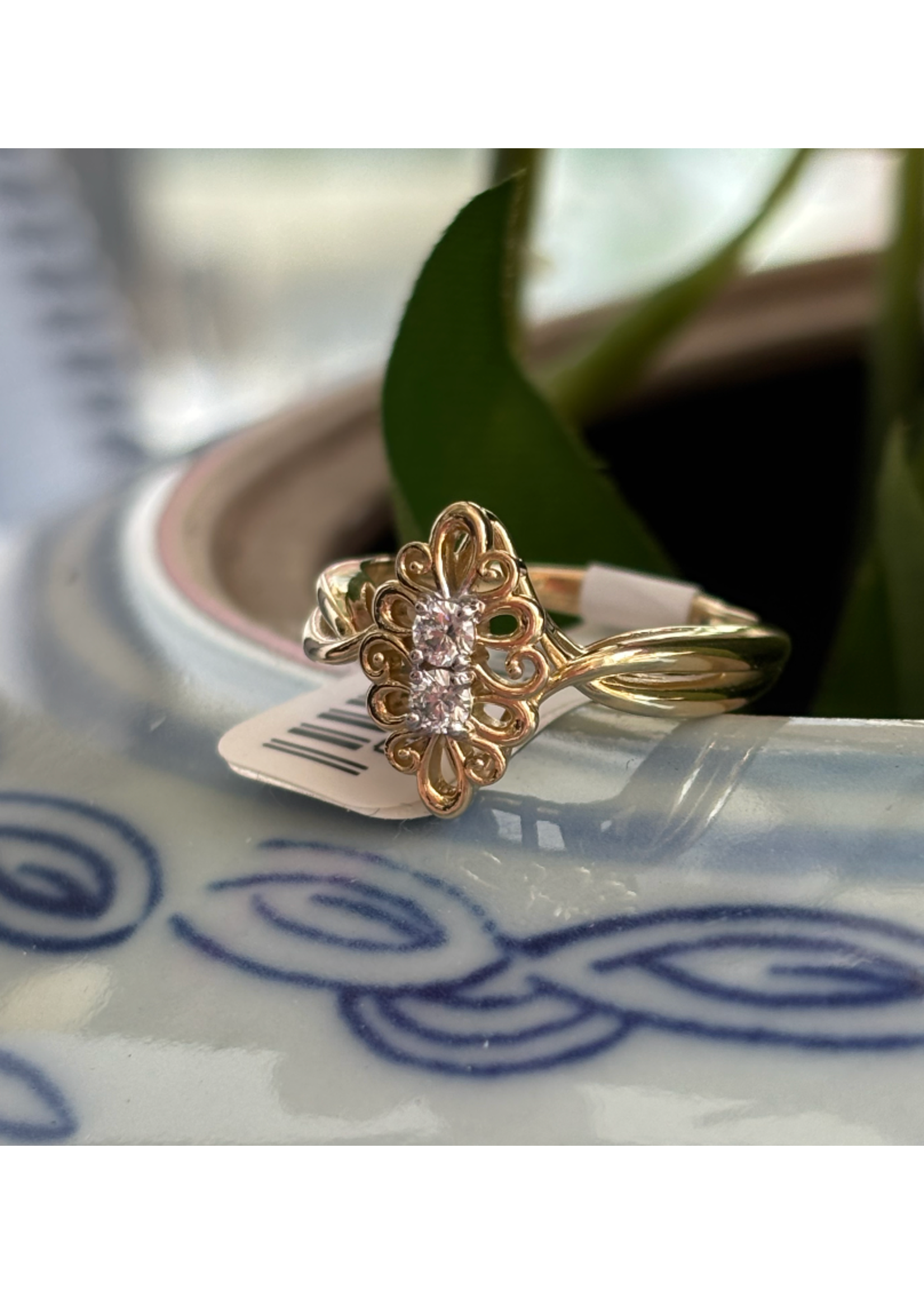 Jordans Vintage Style Two Stone Diamond Ring 14k .15cttw