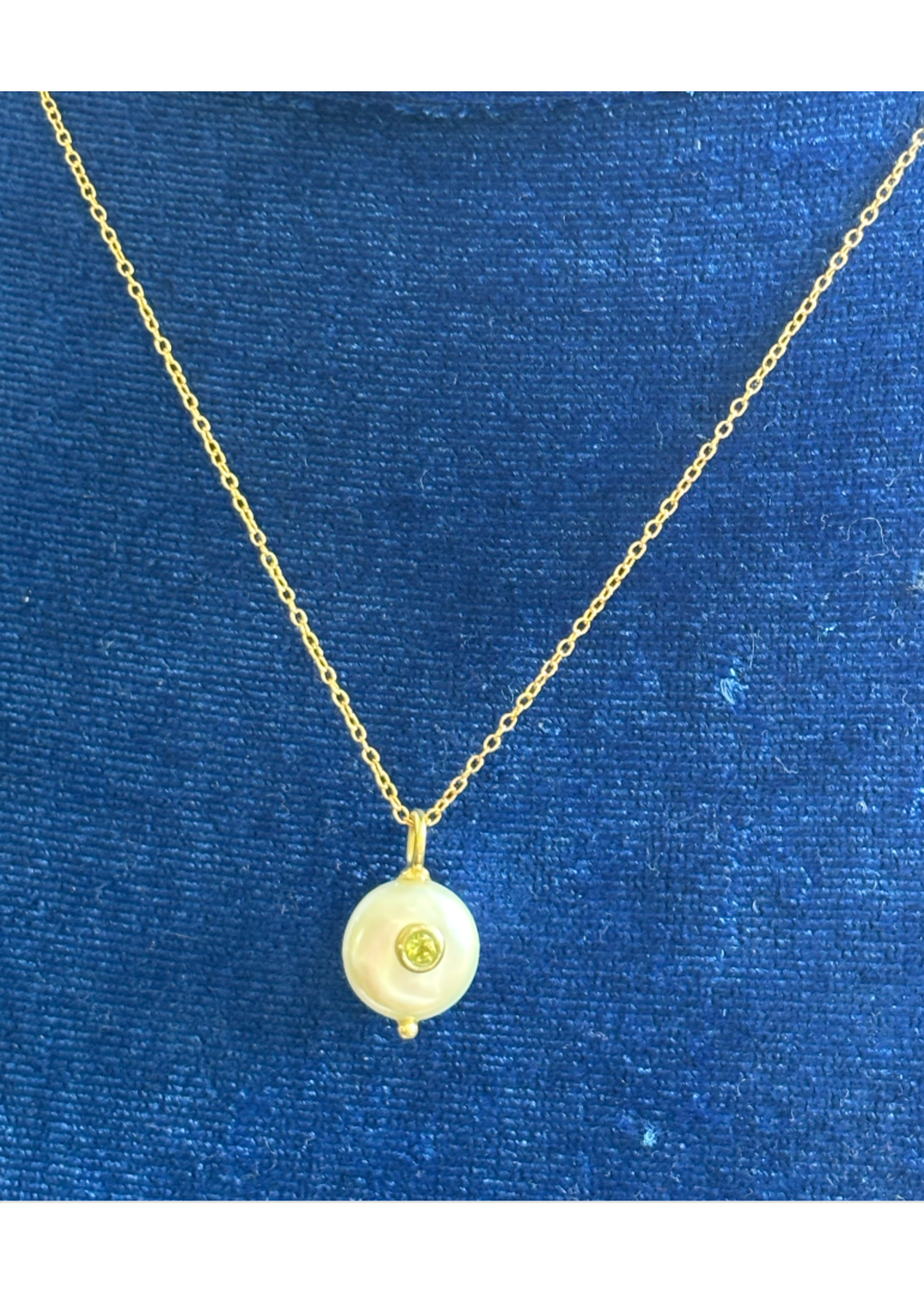 Jordans Gemmie FW Coin Pearl and Peridot GF Necklace