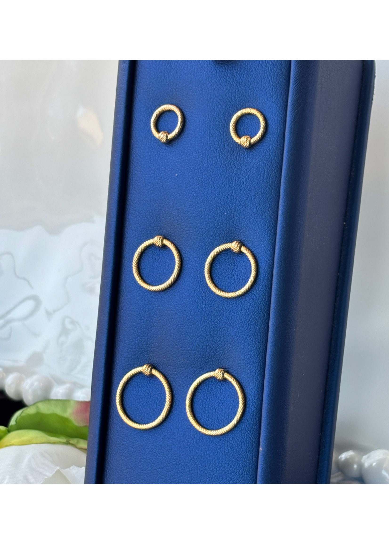 Jordans Doorknocker Earring 14k Medium