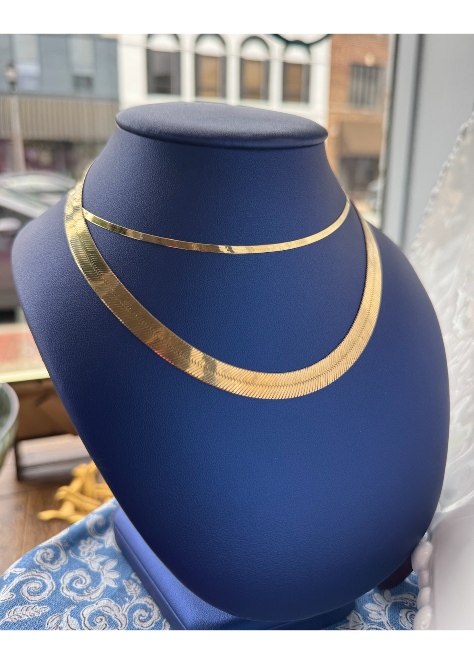 Jordans 9mm 10k Silky Herringbone 18in