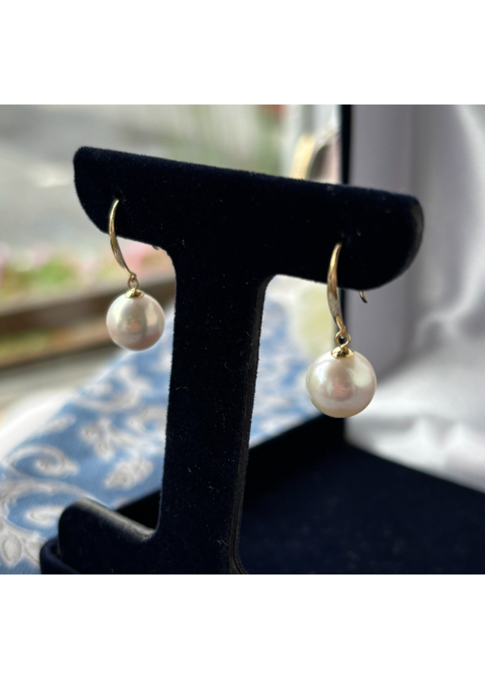 Jordans 9-10mm AAA FW Pearl Fishhook Earring 18k yellow