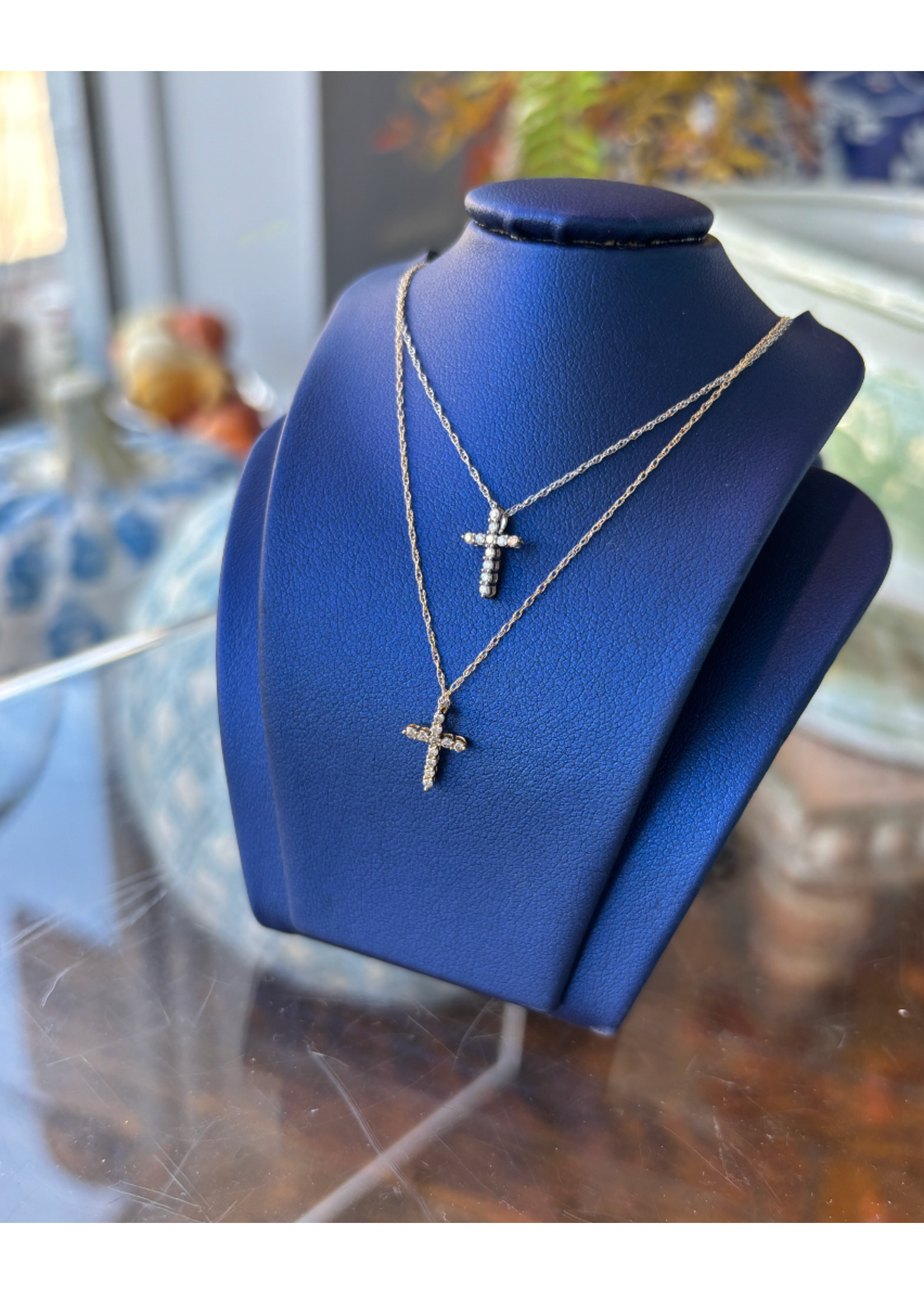 Jordans 14k yellow gold .15cttw diamond cross 18in chain
