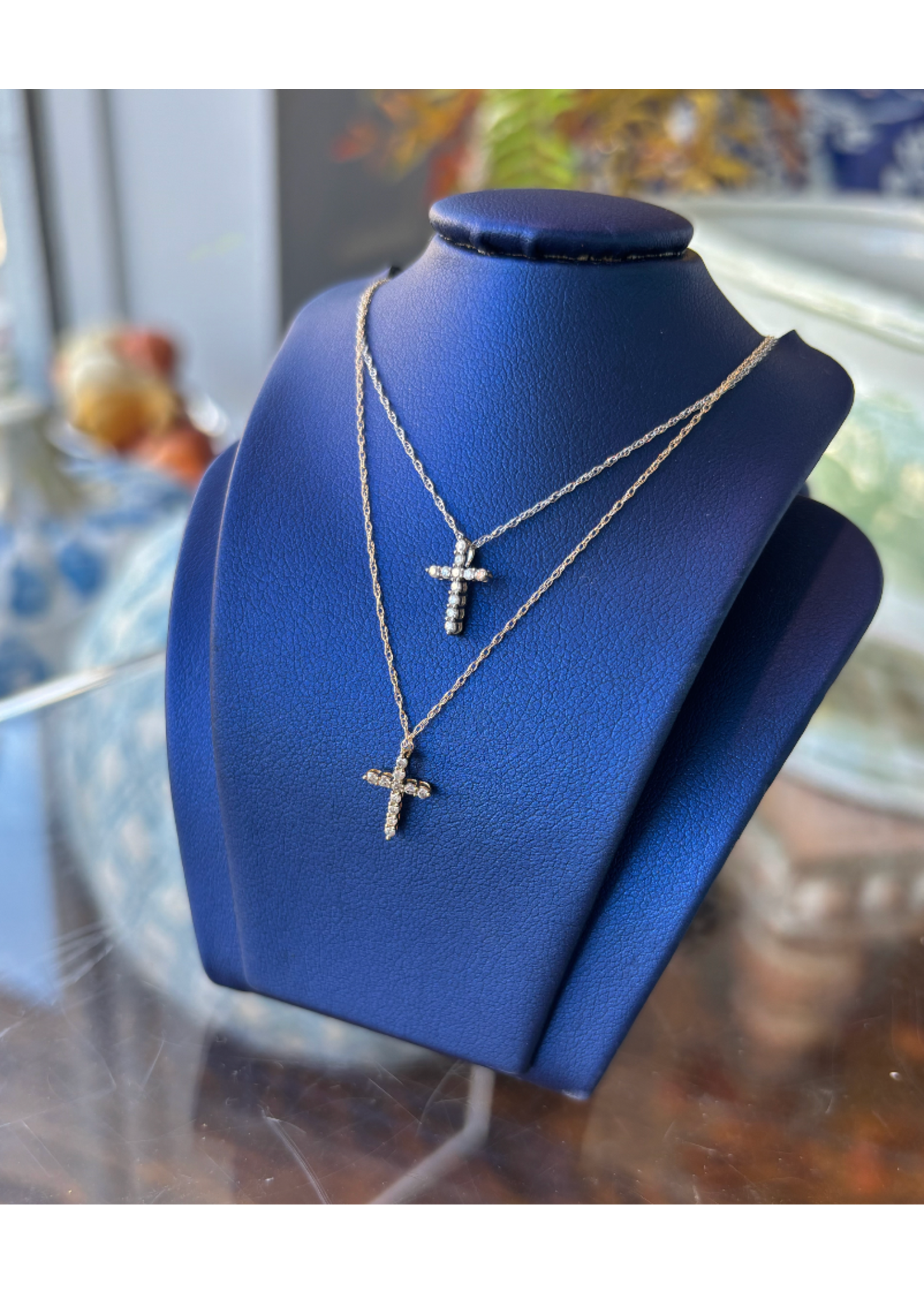 Jordans 14k white gold .15cttw diamond cross 18in chain