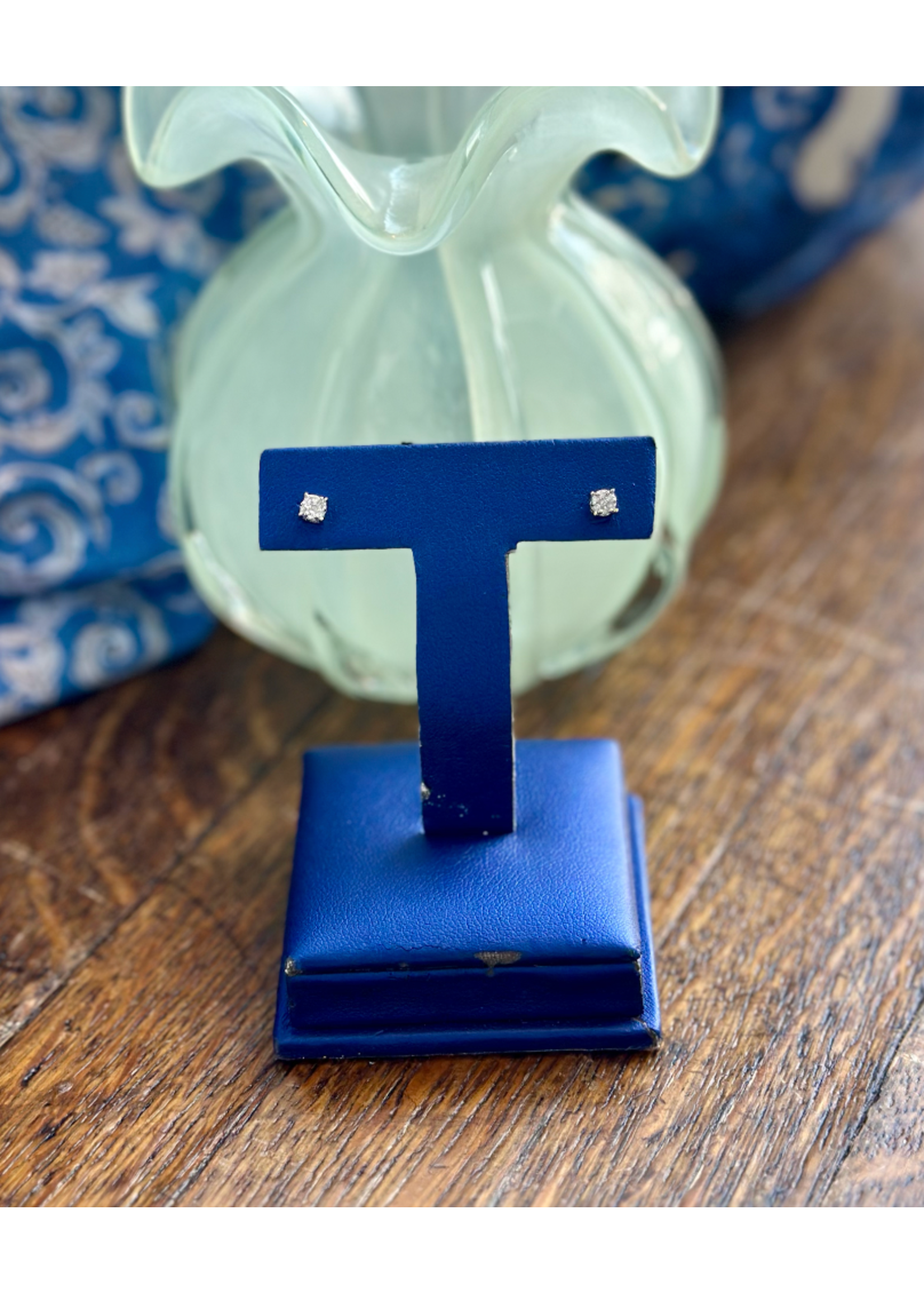 Jordans 10k White Gold 4mm Diamond Cluster Stud