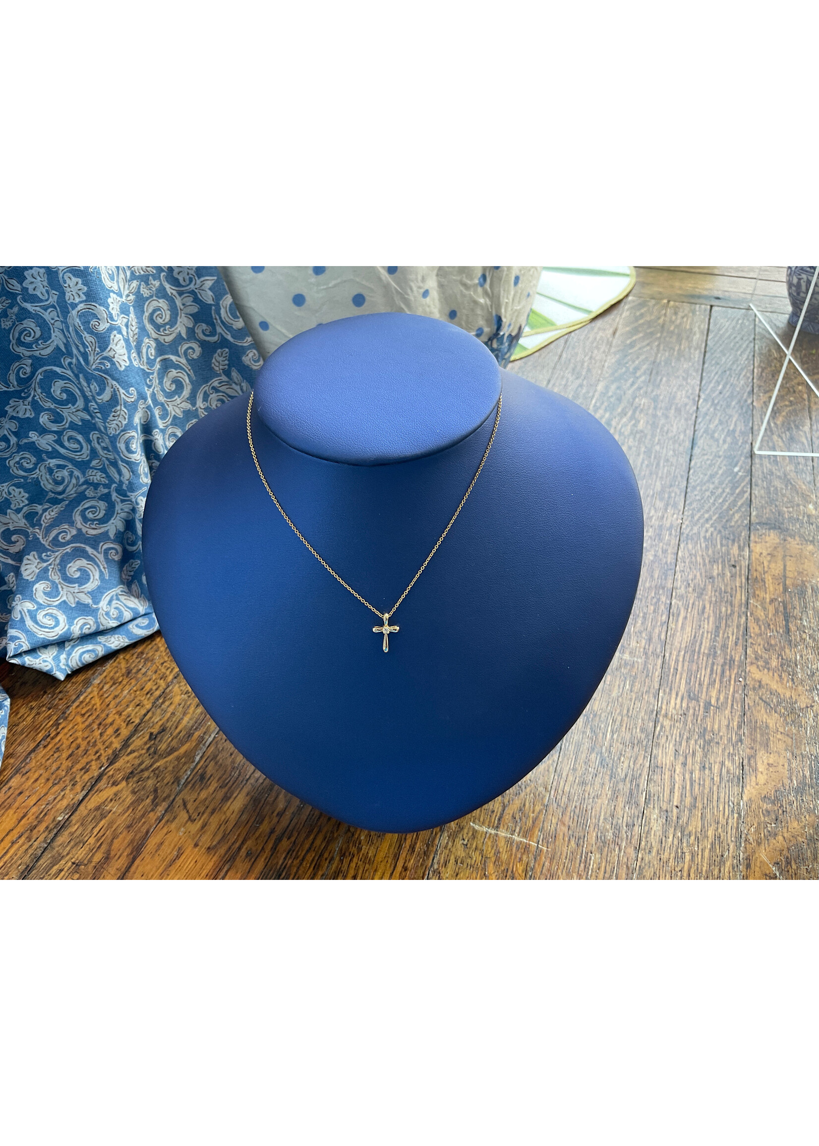 Jordans .05ct Diamond Open Cross 14k