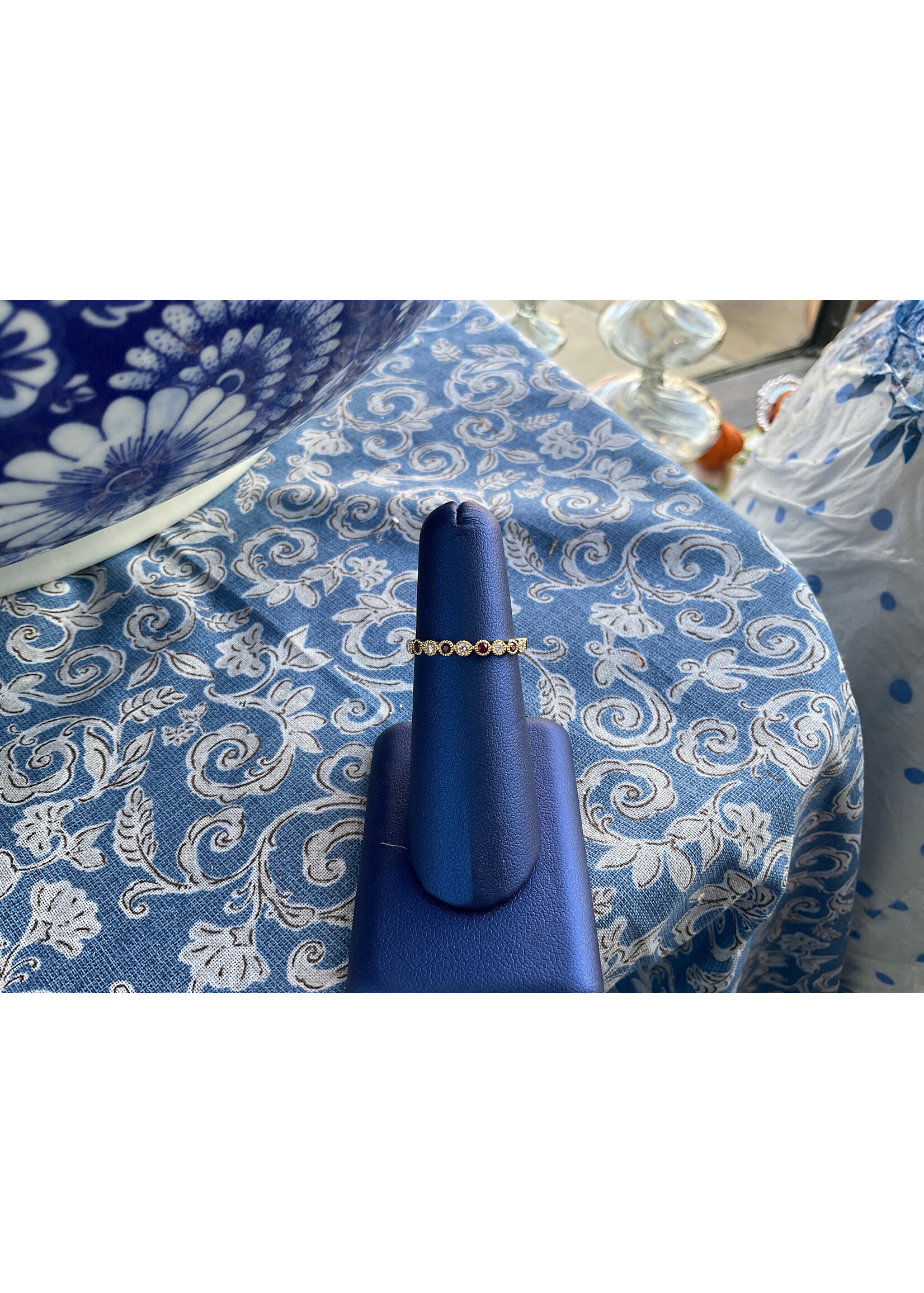 Jordans Alternating .20cttw Ruby & .20cttw Dia Decor Band