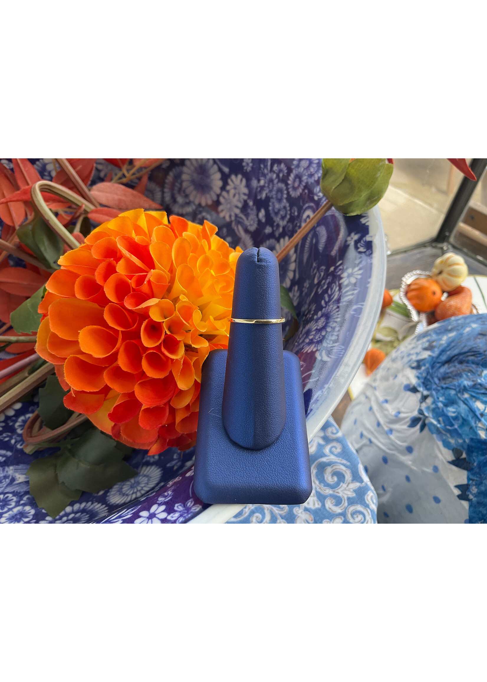 Jordans 1.5mm 10k Yellow Gold Band sz 7