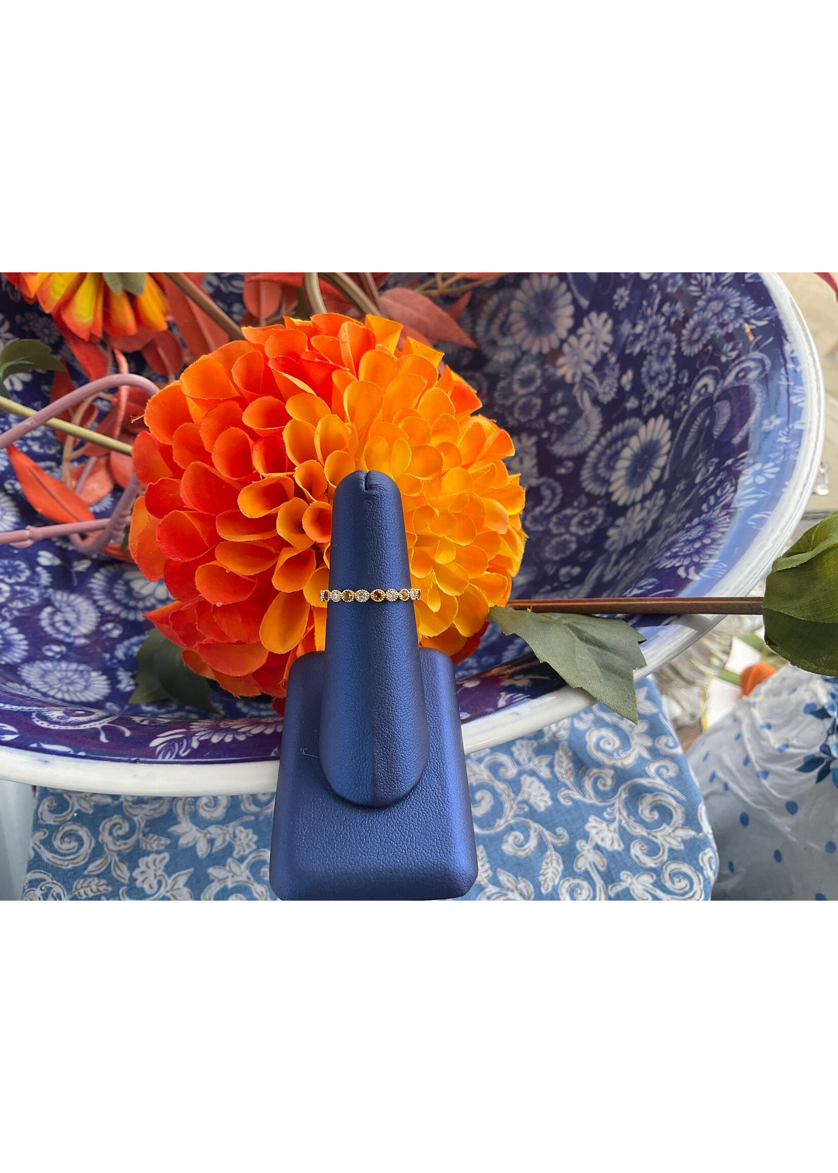 Jordans Alternating .20cttw Citrine & .20cttw Dia Decor Band