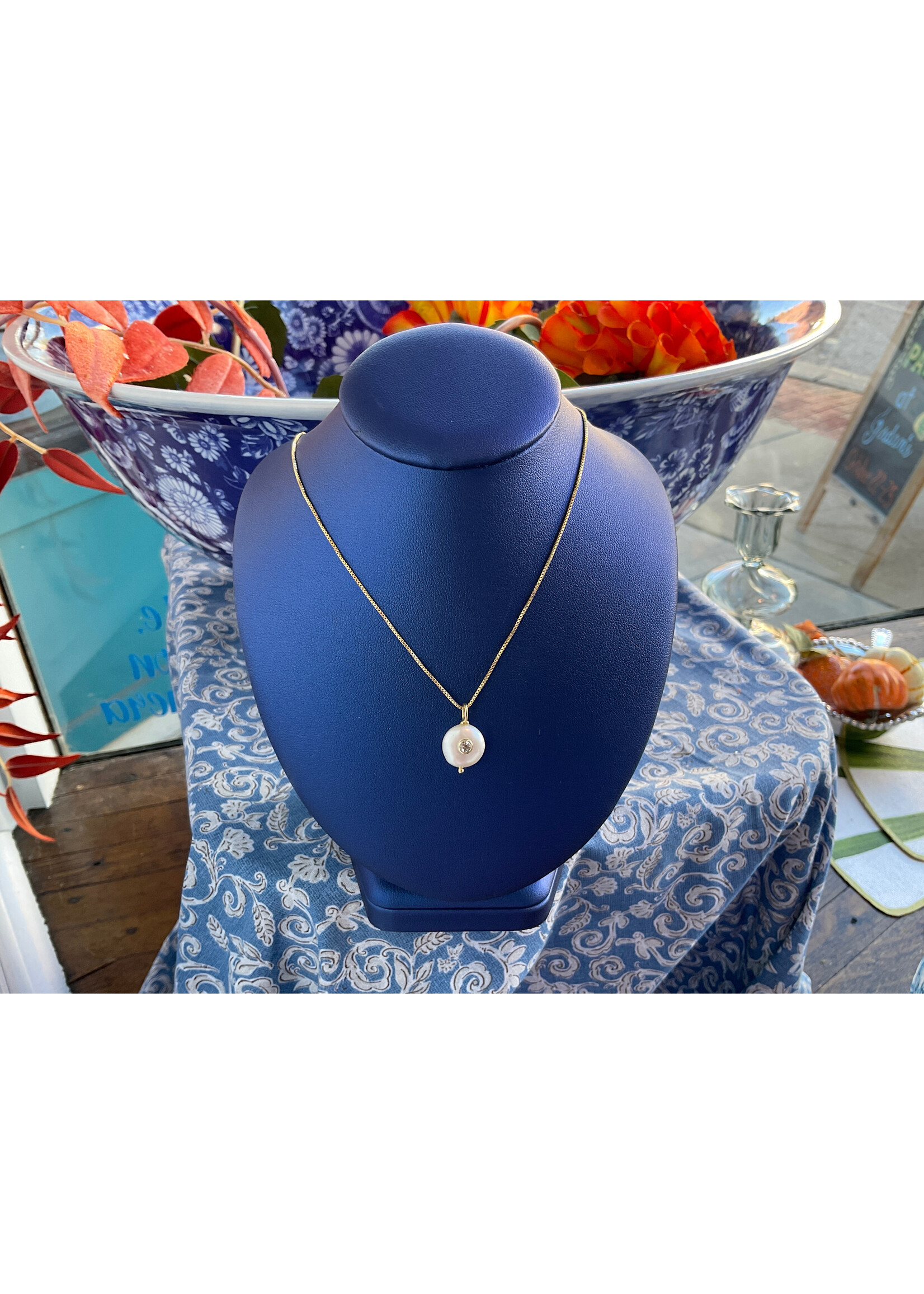 Jordans Gemmie FW Coin Pearl and White Topaz GF Necklace