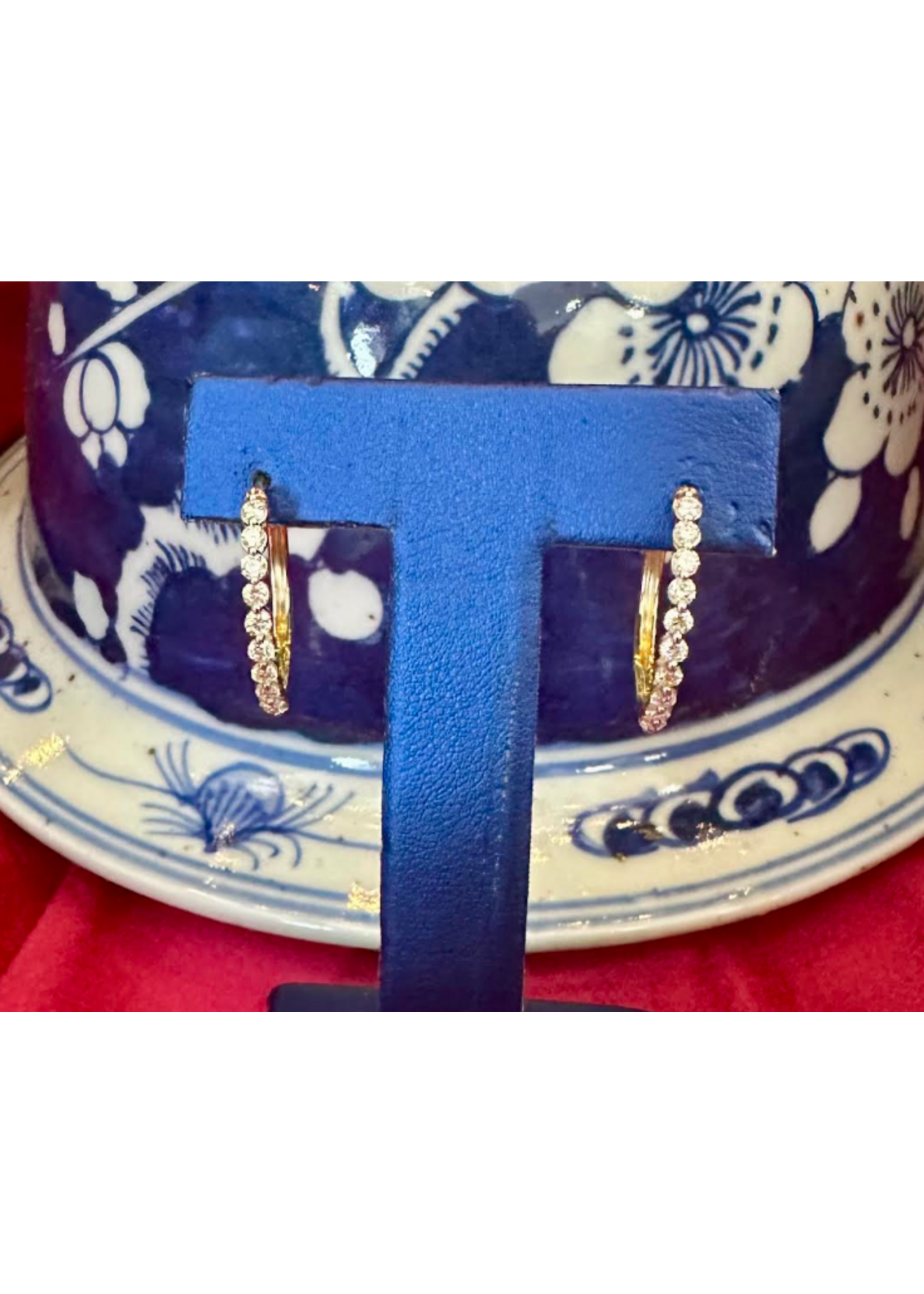 Jordans 1cttw Shared Prong Diamond Hoops 10k