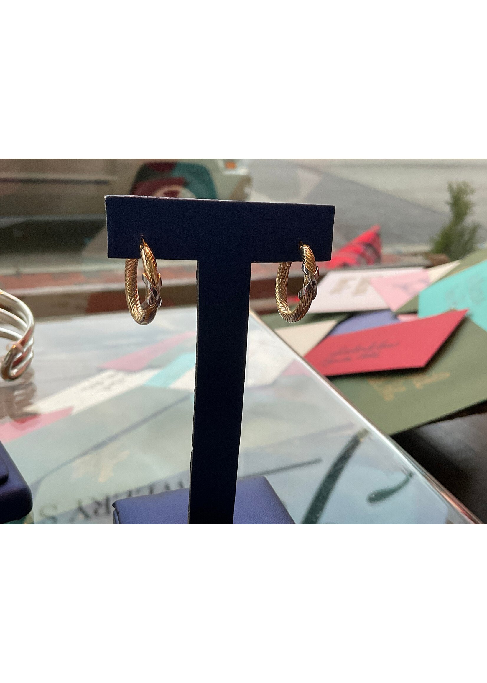 Jordans Two Tone Designer Twist X Hoop 3mm 20mm 14k