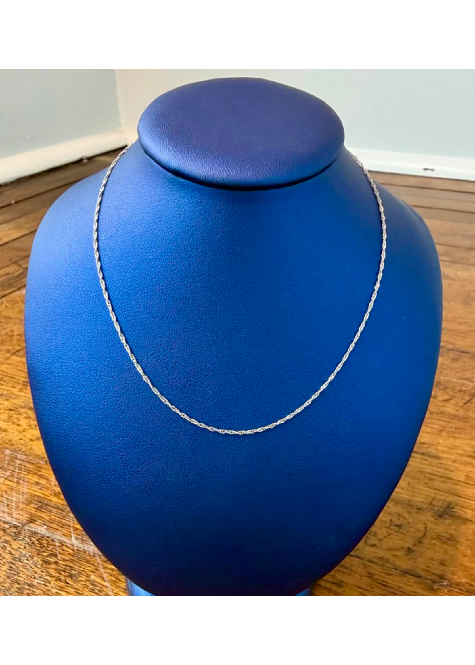 Jordans 1mm 14k White Gold Singapore Chain 22inch