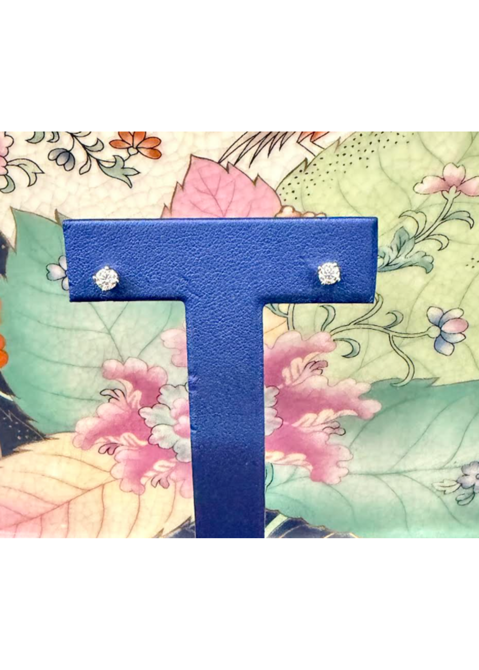 Jordans .35cttw Diamond Stud 14k White Gold