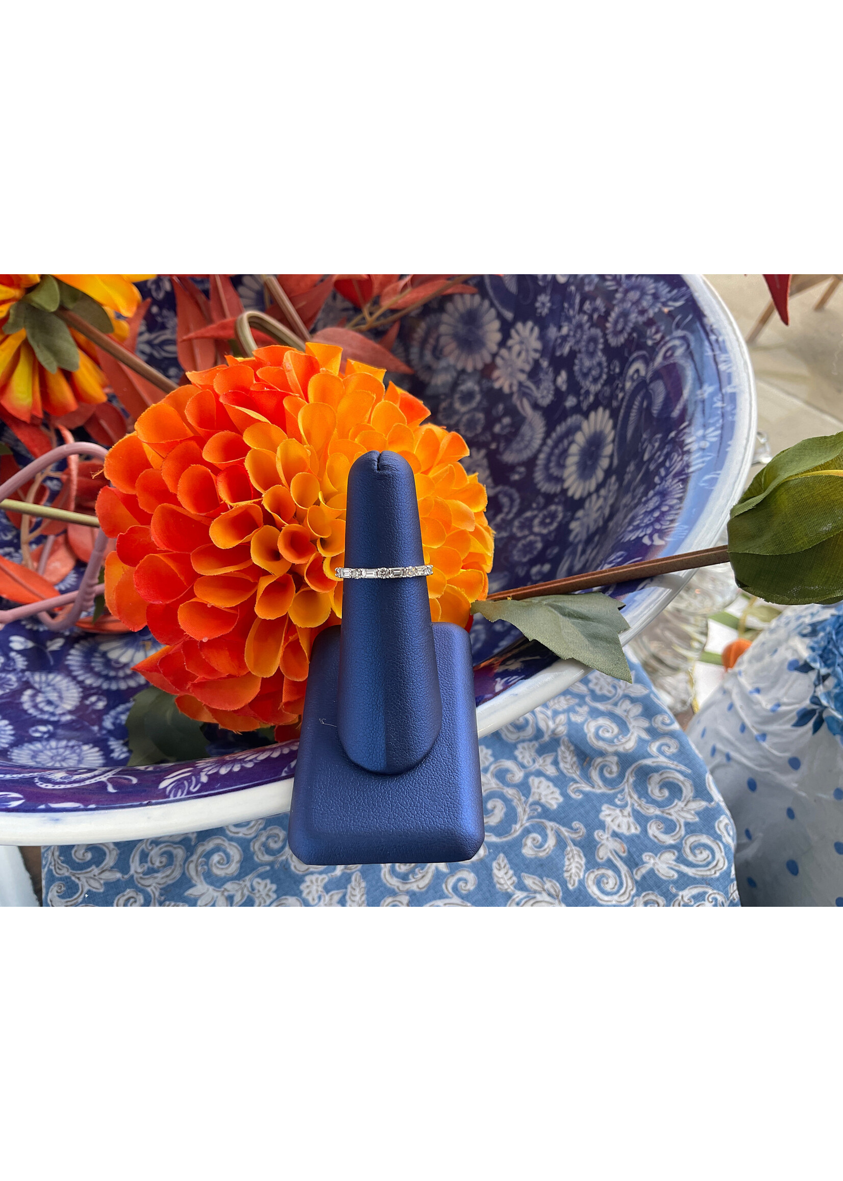 Jordans .50ct Baguette & Round Alternating Band 14k