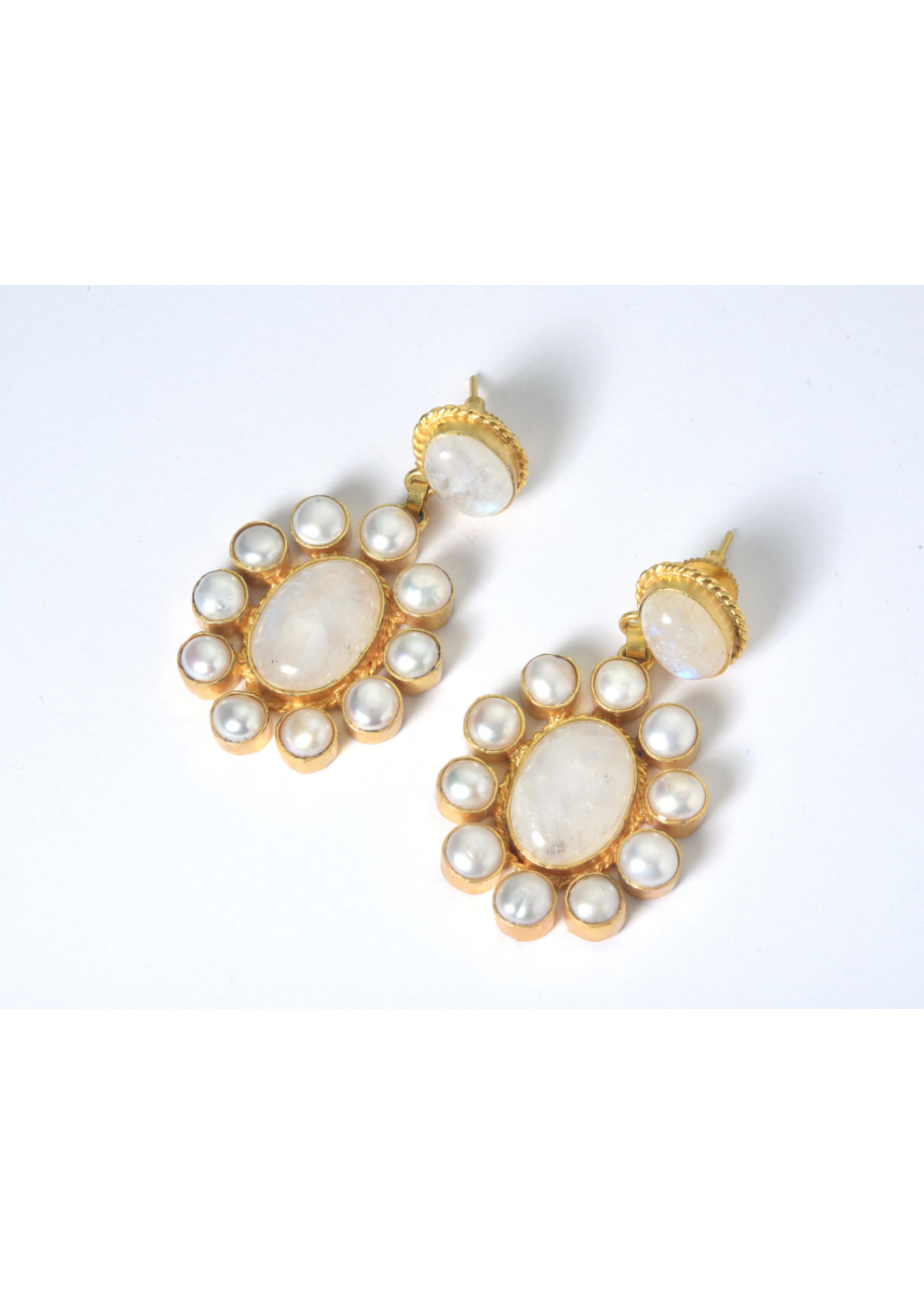 Wendy Perry Designs Jardin Moonstone & Pearls Earring
