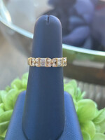 .85cttw Floral & Baguette Diamond Band 18k
