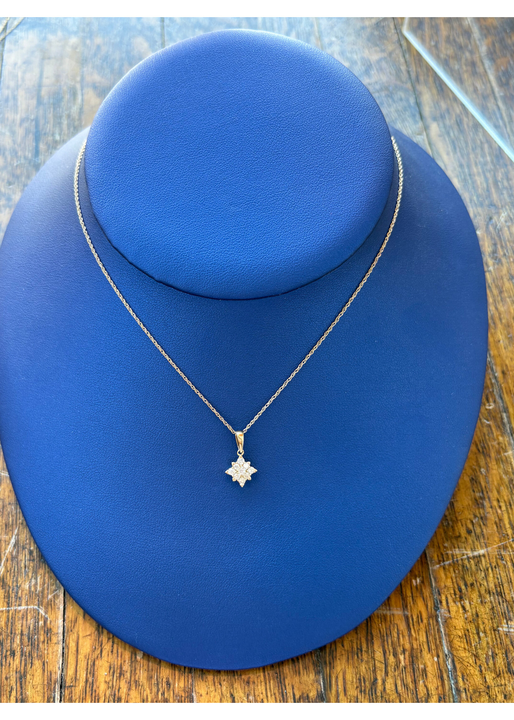 Jordans GP Lab Grown Diamond Cluster Necklace
