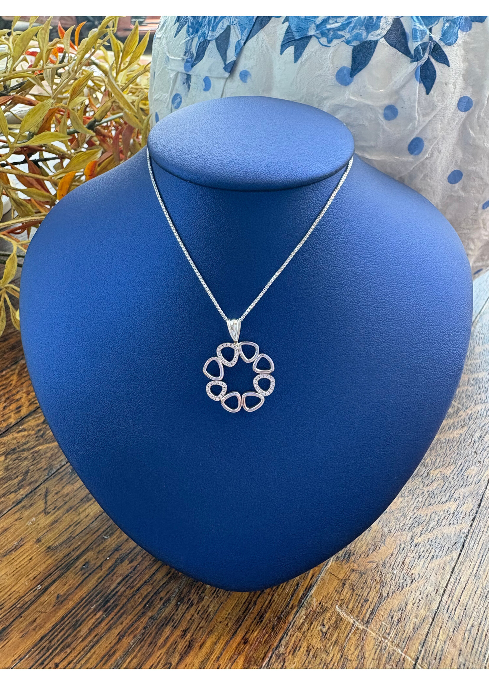 Jordans Sterling CZ Circle Pendant on 20in SS Chain