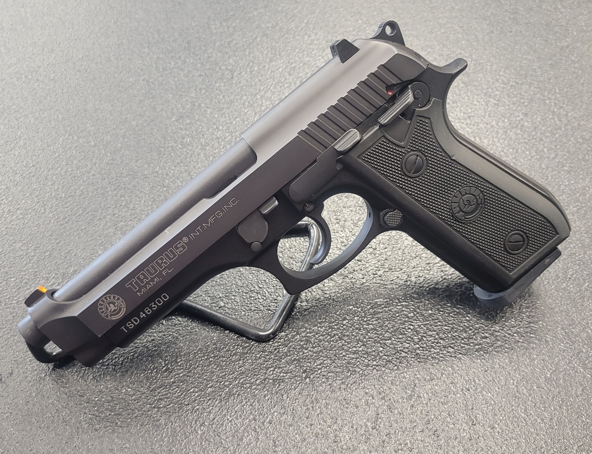 Taurus 92 9 mm Pistol