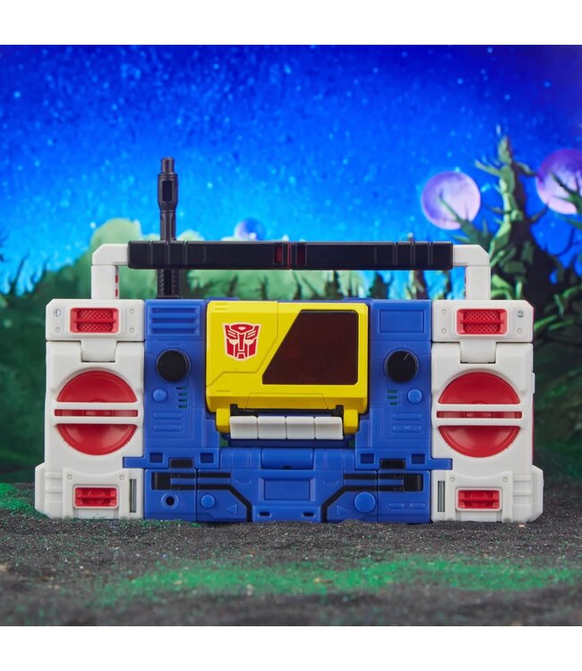 Transformers Legacy Evolution Voyager Twincast and Autobot Rewind