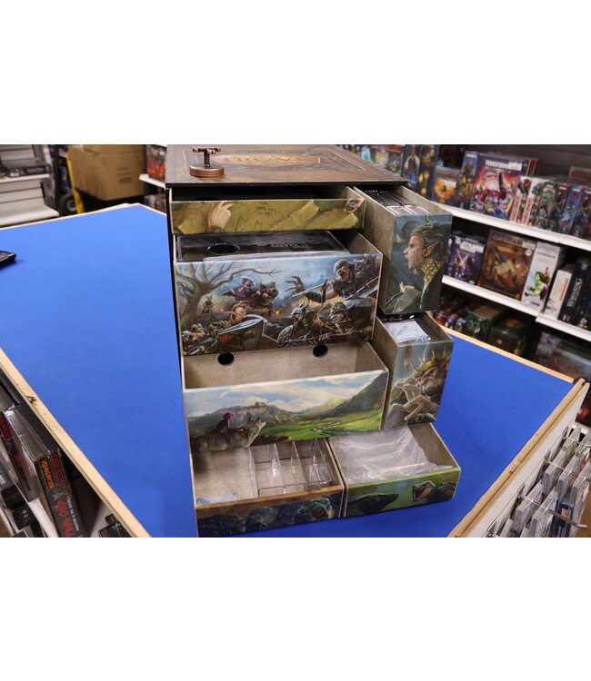 TOO MANY BONES  -  TROVE CHEST (EN)