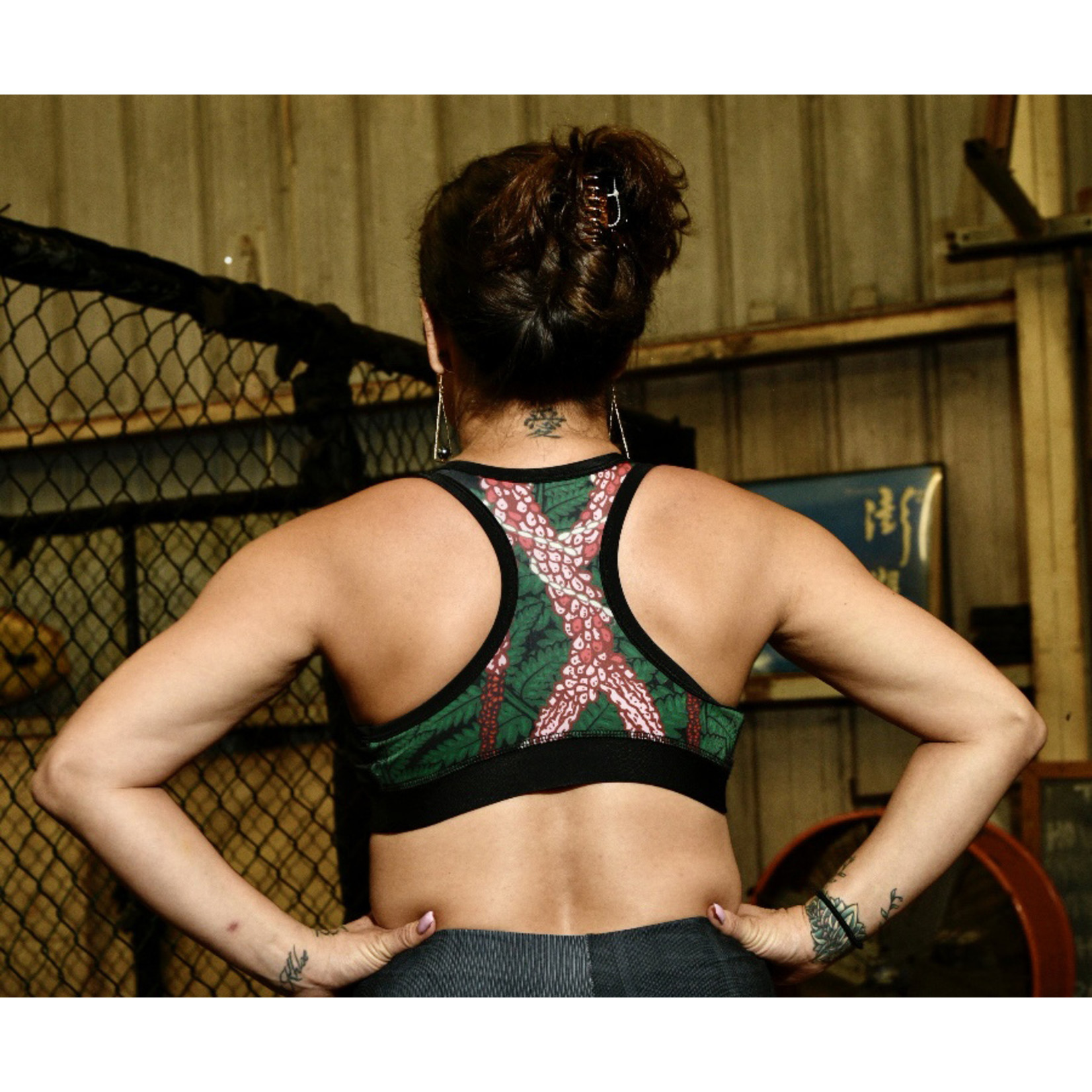 Sports bras wide strap