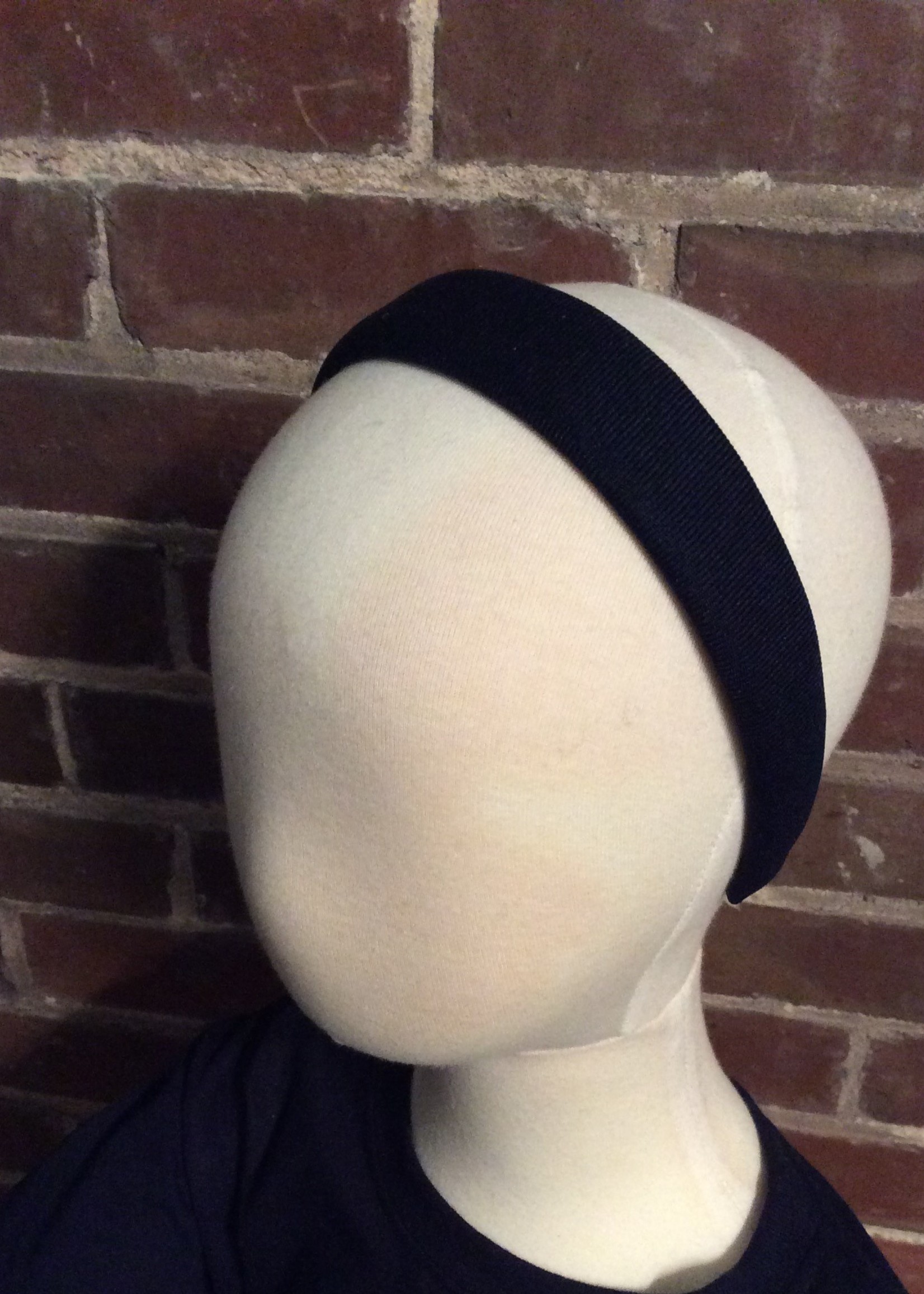 WIDE PADDED NAVY HEADBAND