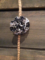 PLAID ROSETTE PINCH CLIP