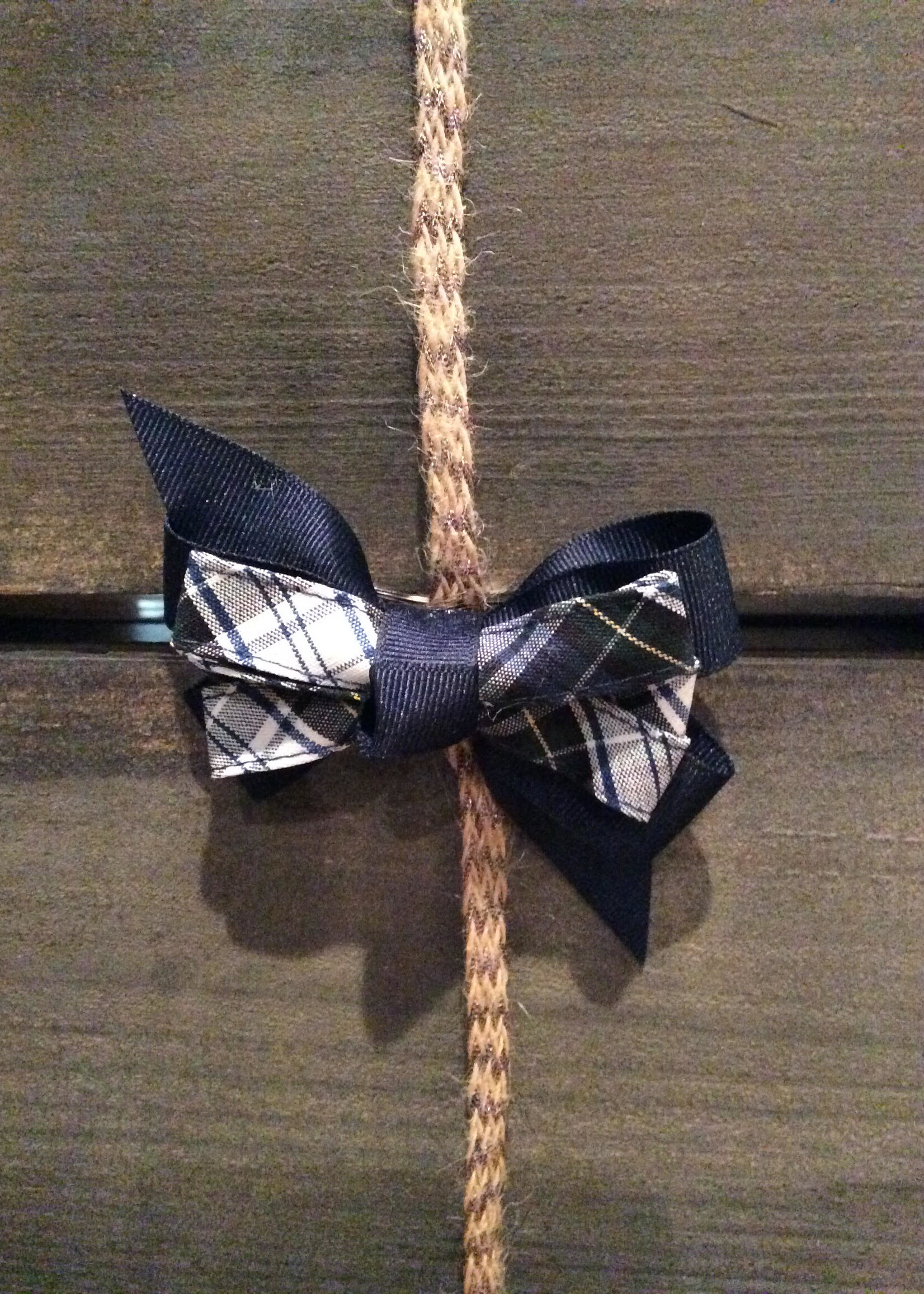 SMALL PINWHEEL PLAID & NAVY  BOW ON BARRETTE