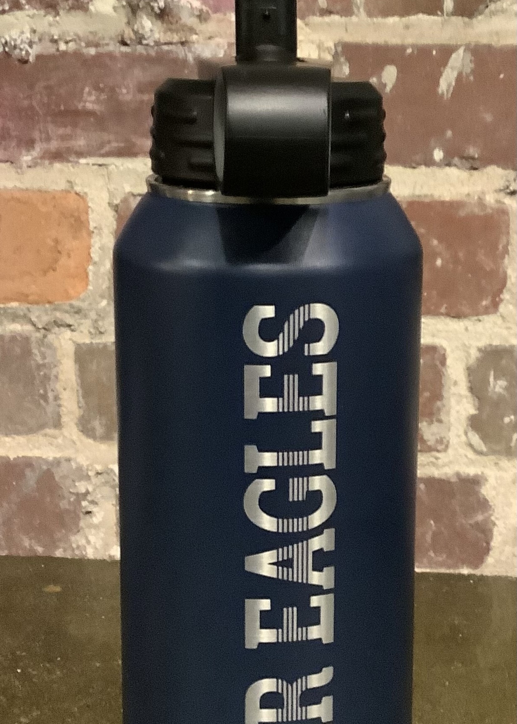 40 OZ WATERBOTTLE WITH FLIP STRAW