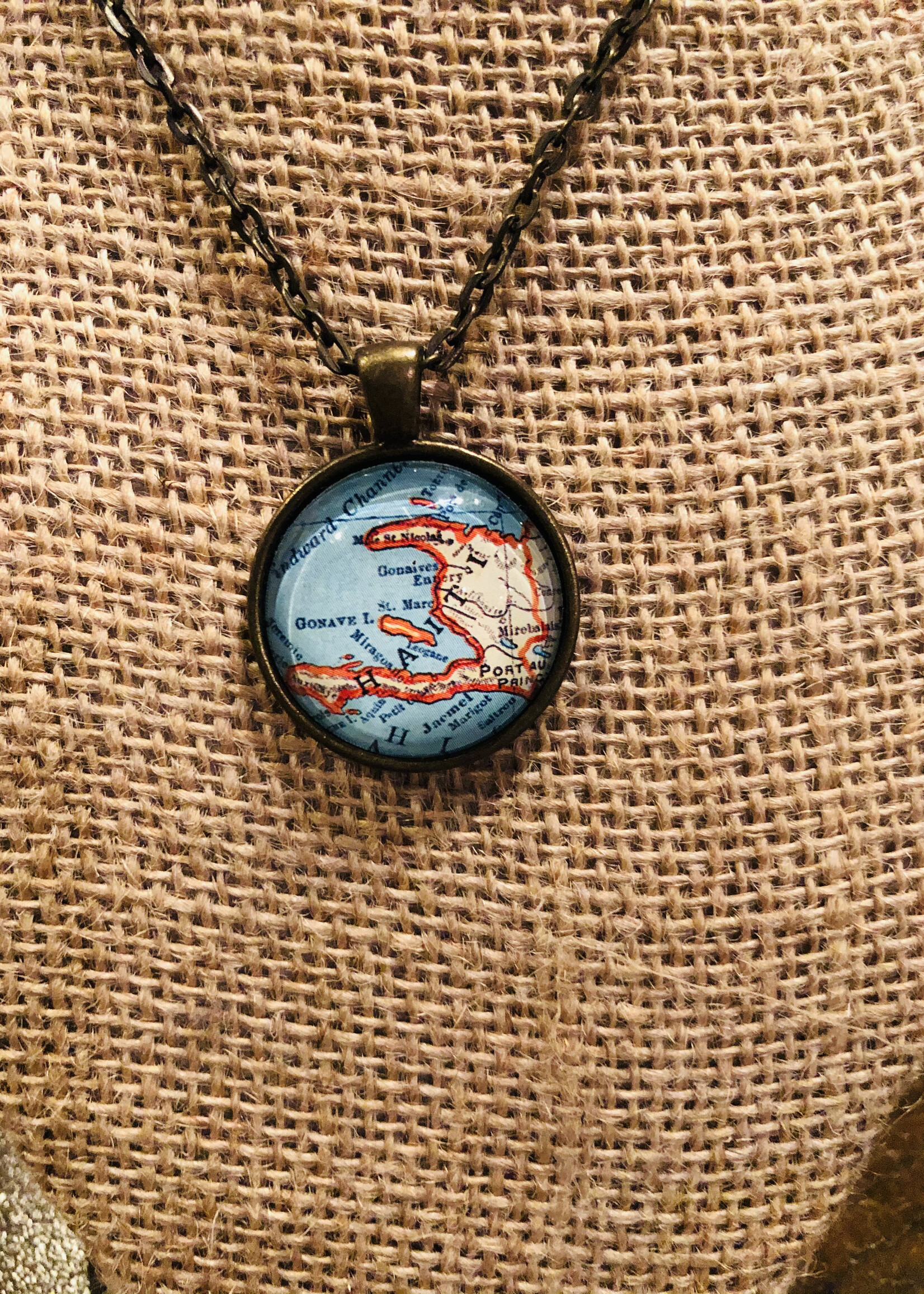 PTV HAITI SMALL PENDANT