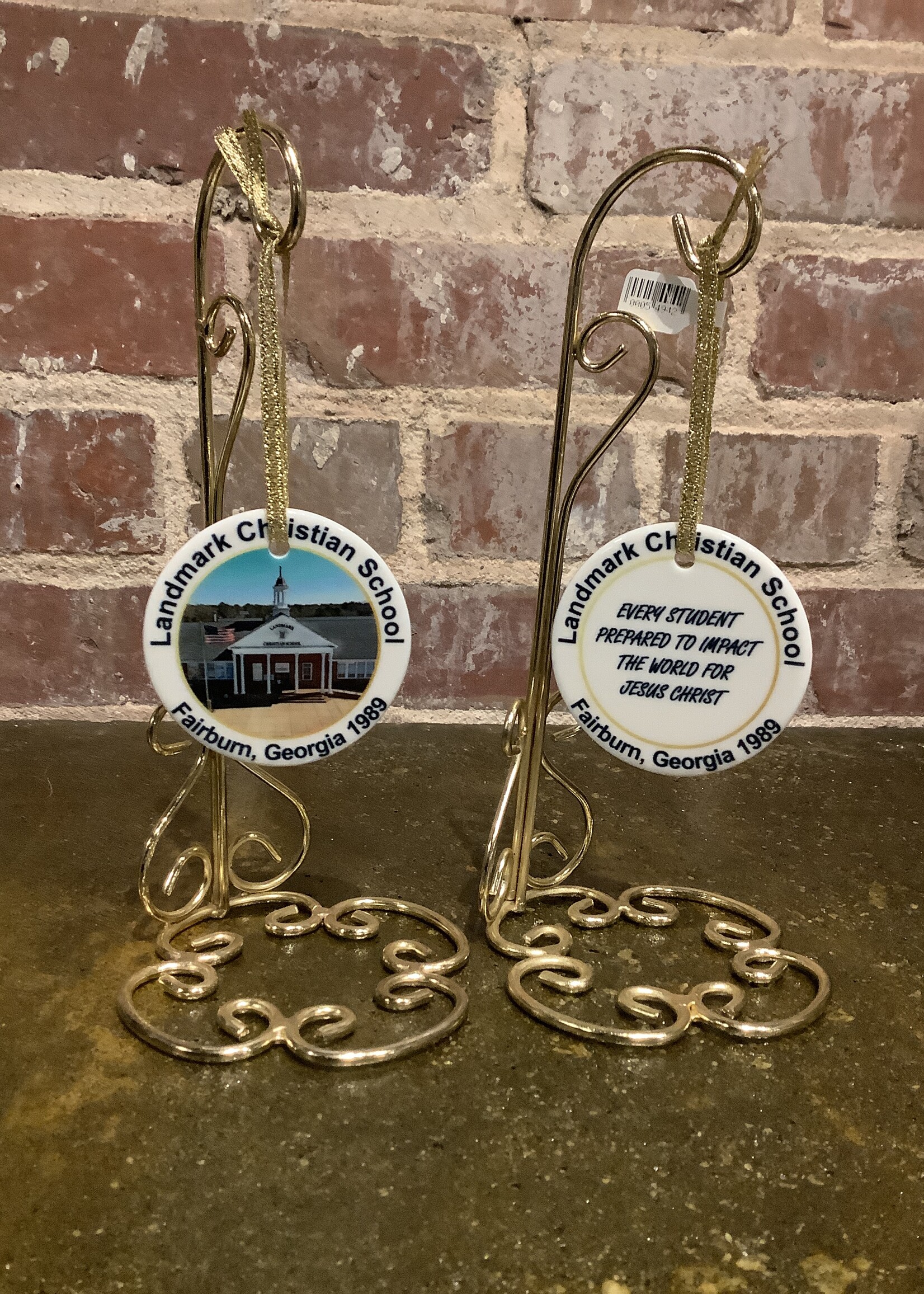 WHITE PORCELAIN LANDMARK ORNAMENT WITH GOLD ACCENT